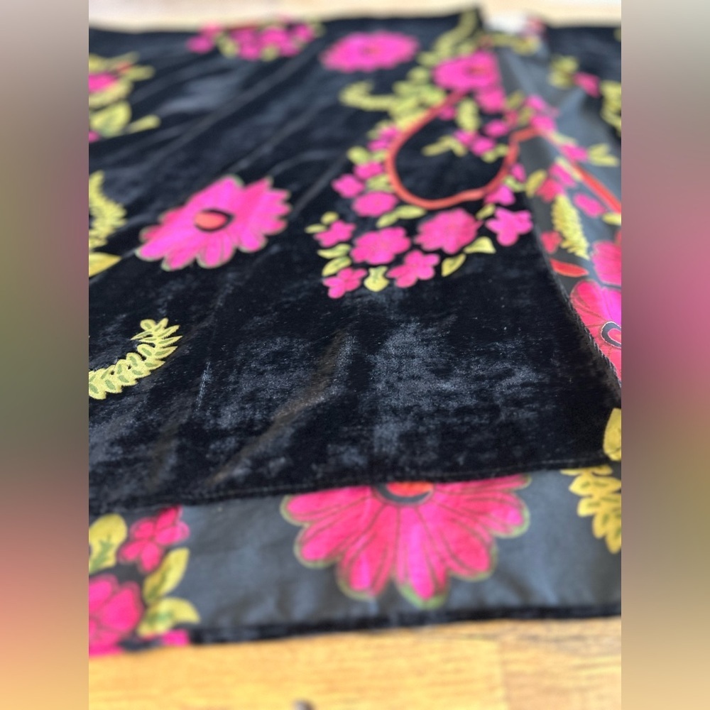 WOVEN HEART Velvet Burnout Black and pink floral Kimono Top Robe Boho - Picture 7 of 13